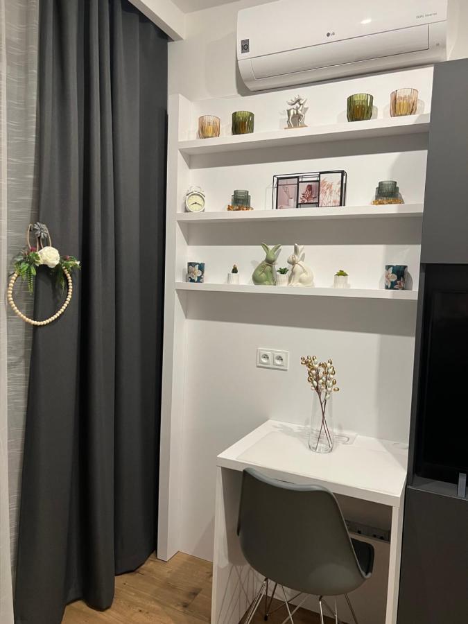Bielany Apart Joanny Obok Metra Varsovia Exterior foto